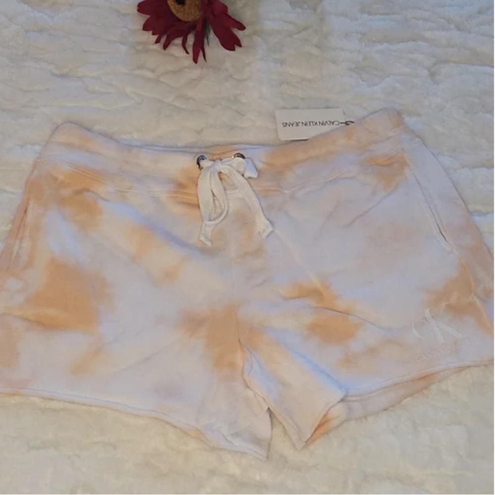 $59 NWT Calvin Klein Tie dye logo shorts sz XL